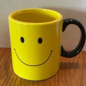Burton Yellow Smiley Mug with Black Handle
